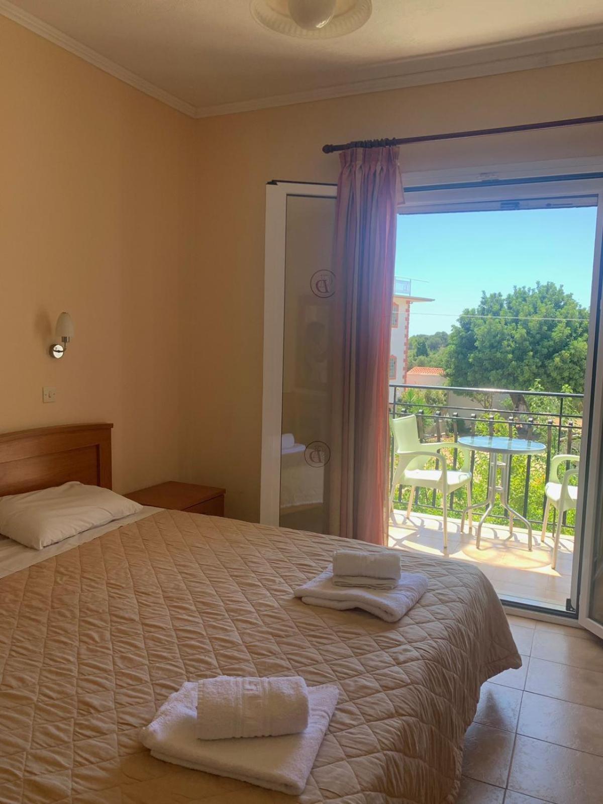 Dionysios Studios Skala  Exteriör bild