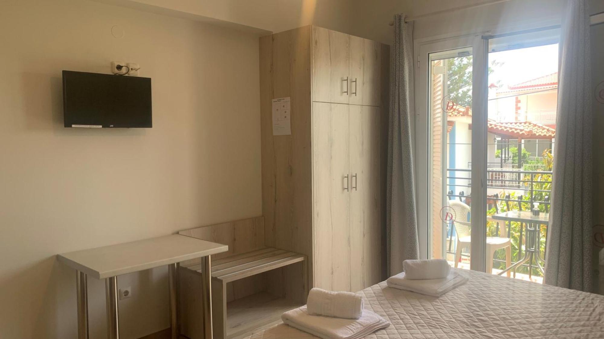 Dionysios Studios Skala  Exteriör bild