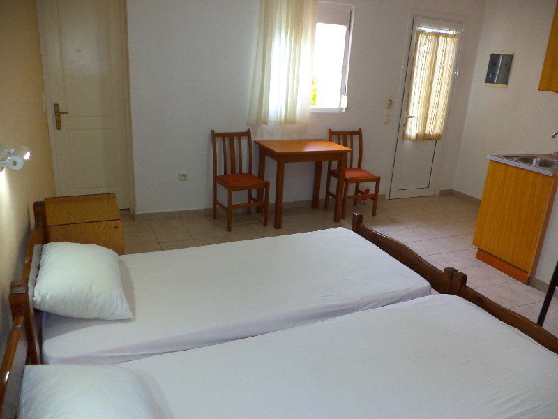 Dionysios Studios Skala  Exteriör bild