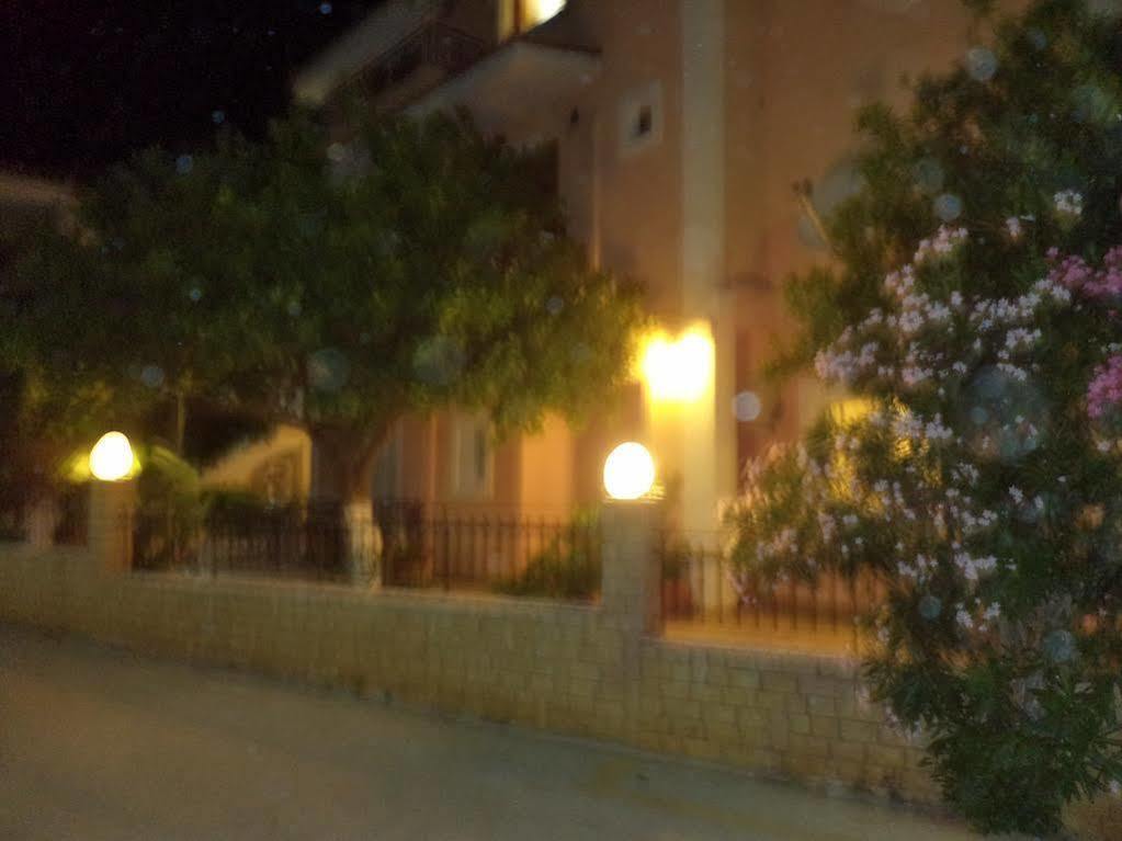 Dionysios Studios Skala  Exteriör bild